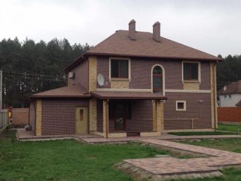 Жилой дом — устройство и ремонт кровли из битумной черепицы